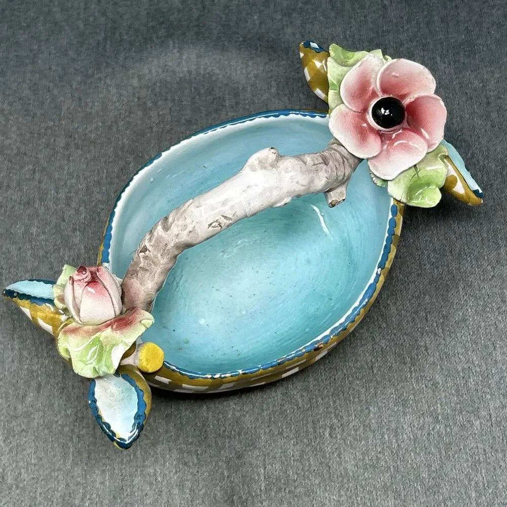Vintage Italian Majolica Floral Bowl Hand Painted LE 472 Italy Twig Basket READ
